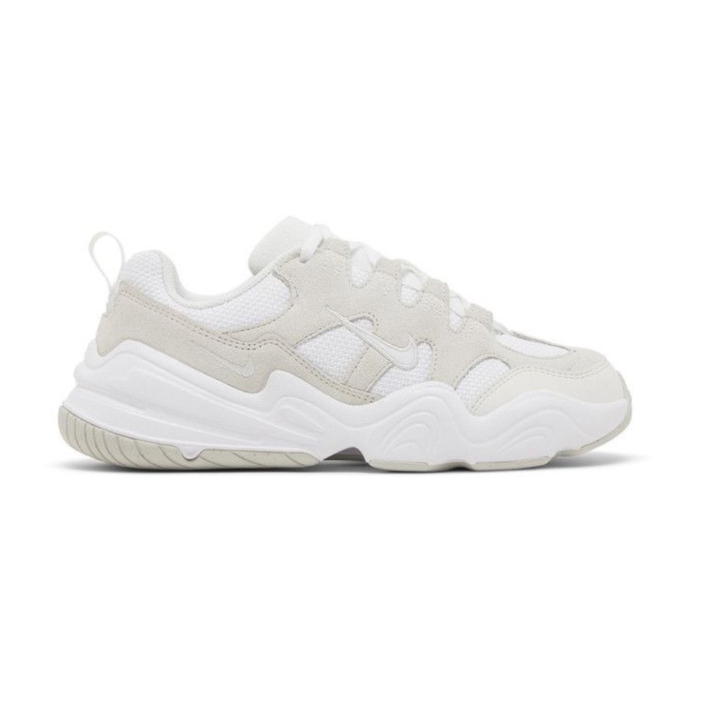 Nike Tech Hera Sneakers